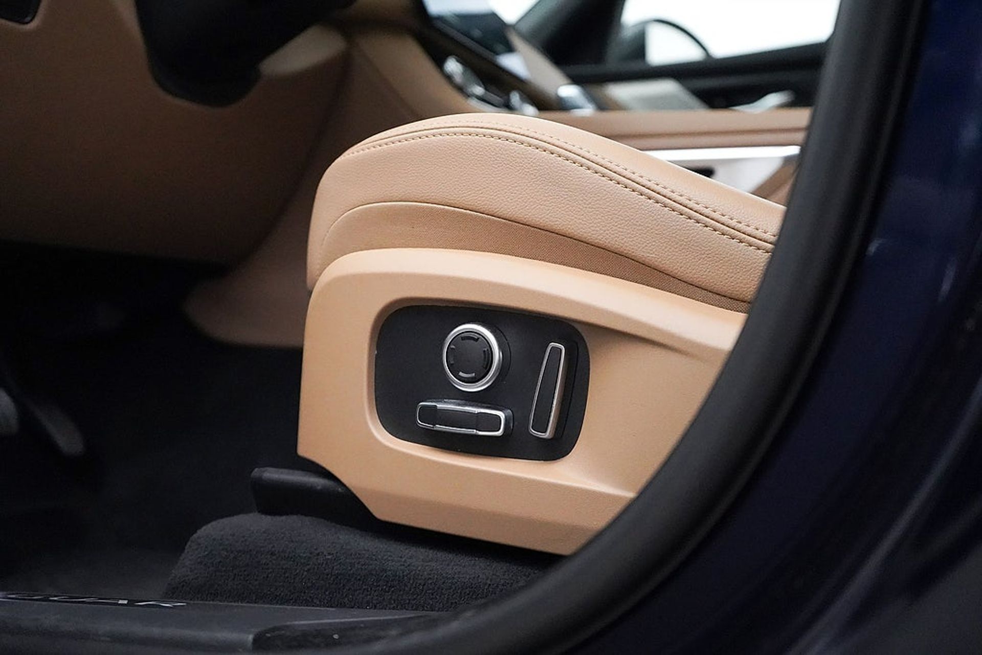 Jaguar F-Pace P400e PHEV 2021, bild 6/10