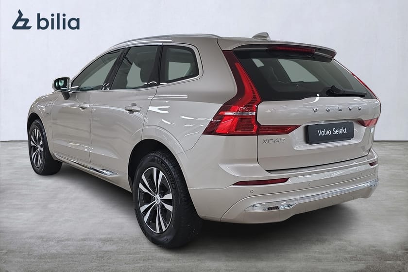 Bild 2 av Volvo XC60 Recharge T6 Core Bright AWD Dragkrok kamera