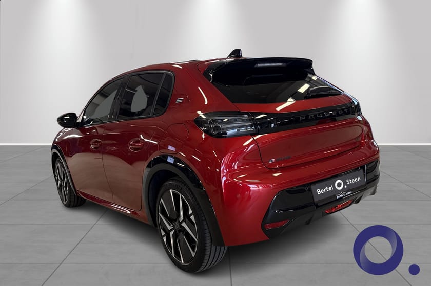 Bilde 3 av Peugeot e-208 GT|Panorama|Adaptiv Cruice|Carplay|lav km