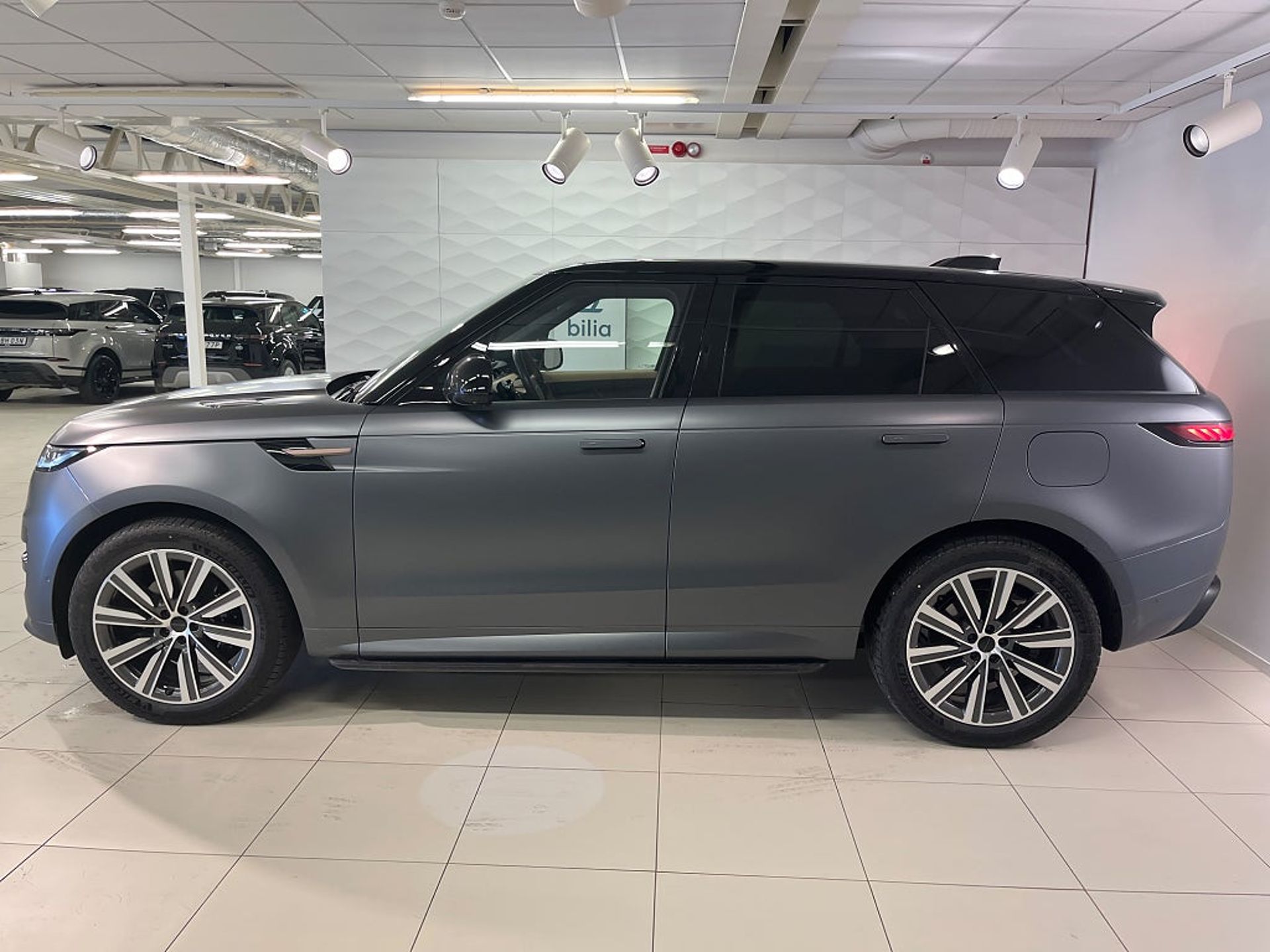 Land Rover Range Rover Sport 2026, bild 2/6