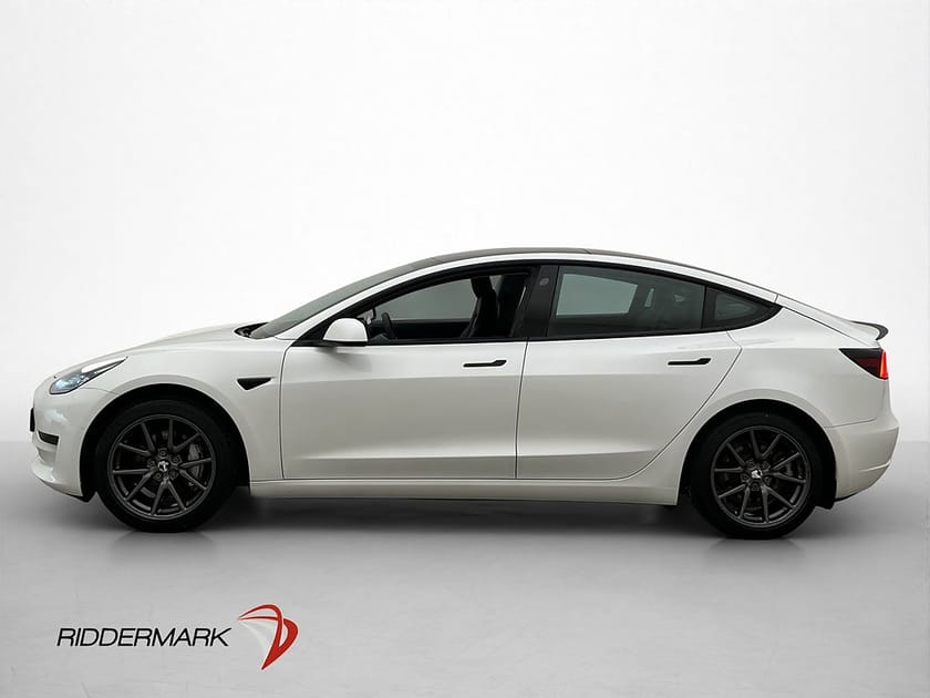 Bild 5 av Tesla Model 3 Standard Range Plus Kamera Värmpump Svensksåld