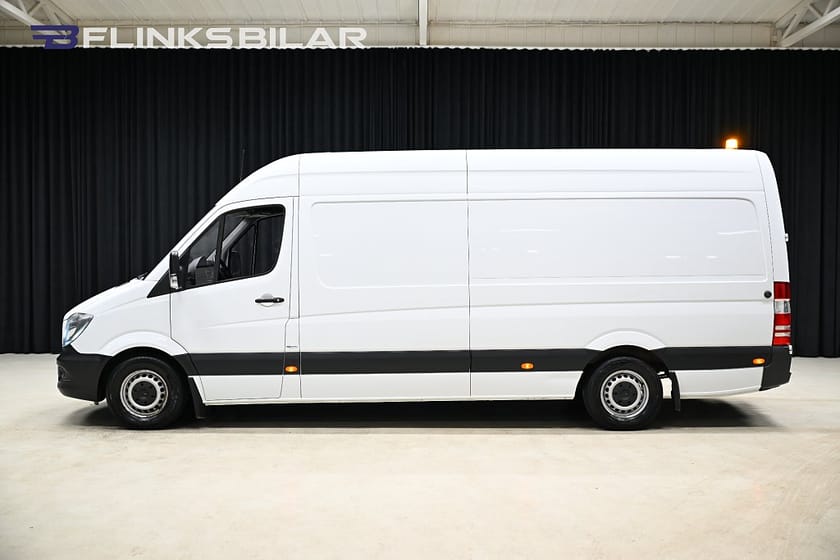 Bild 2 av Mercedes-Benz Sprinter 316 BlueTEC Skåpbil 7G 163HK Långskåp|Automat|Inredd|Xenon|Moms|SeUtr!