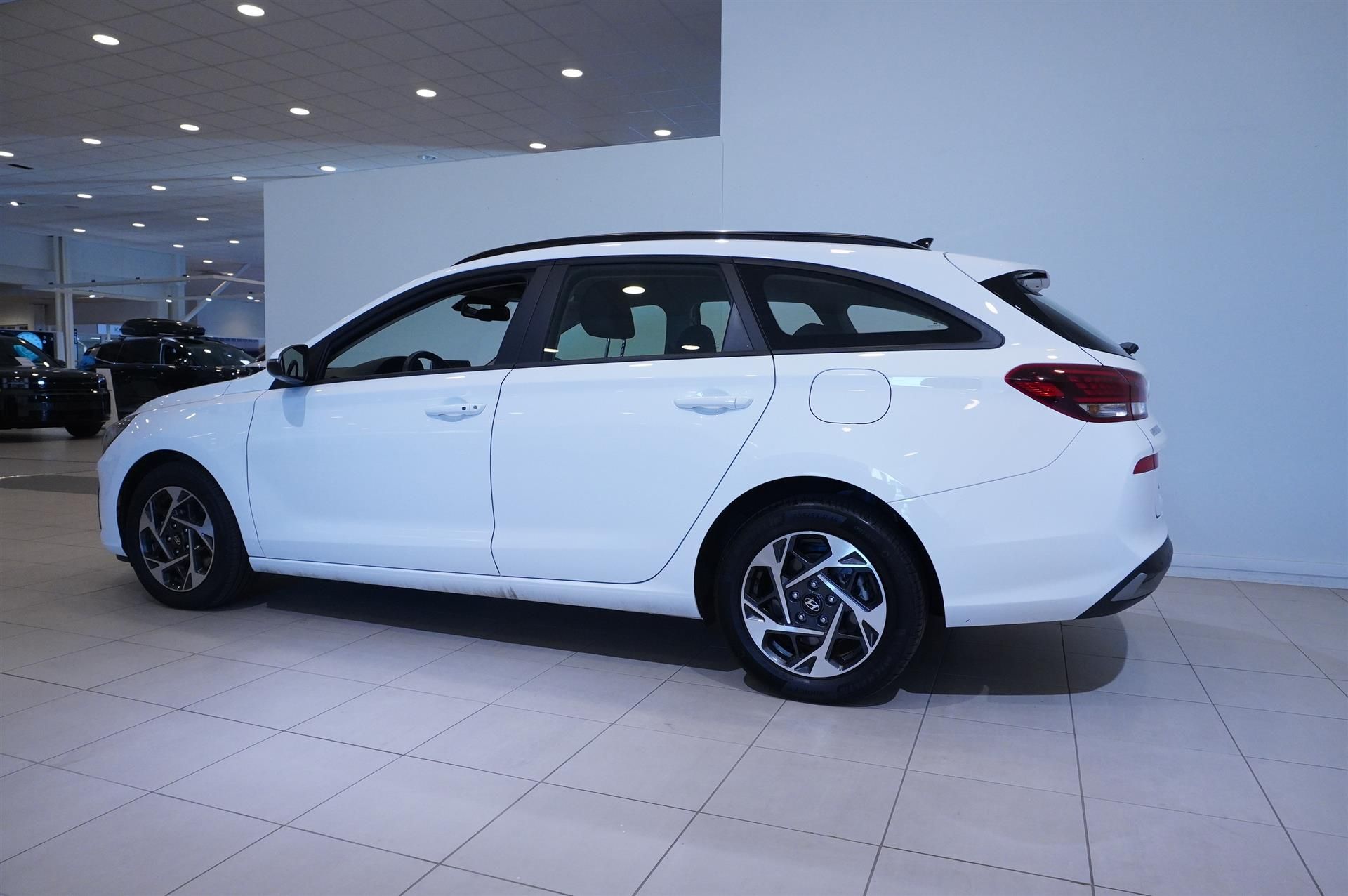 Hyundai i30 2025, bild 6/10