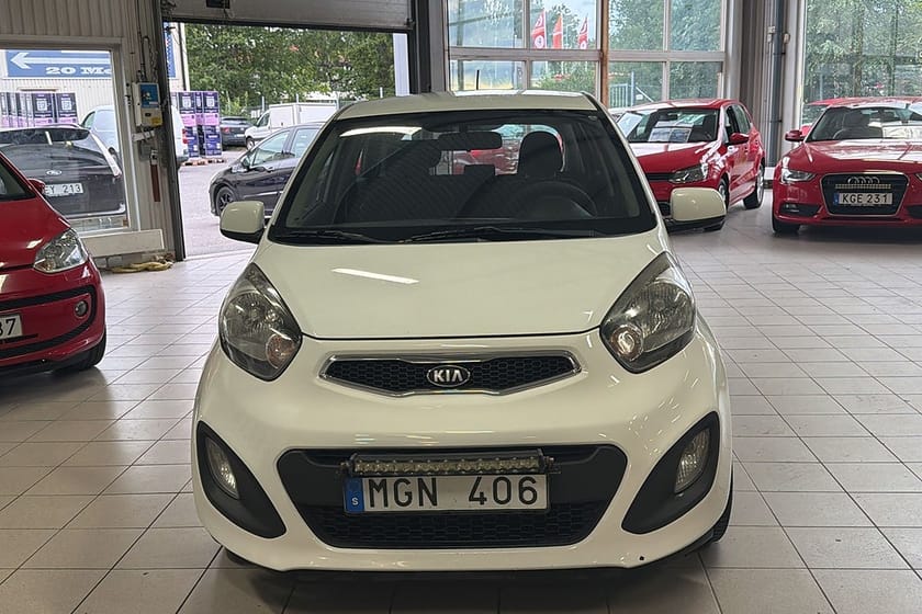 Bild 3 av Kia Picanto 5-dr 1.0 / KAMKEDJA / NYSERVAD / NYBESIKTIGAD /