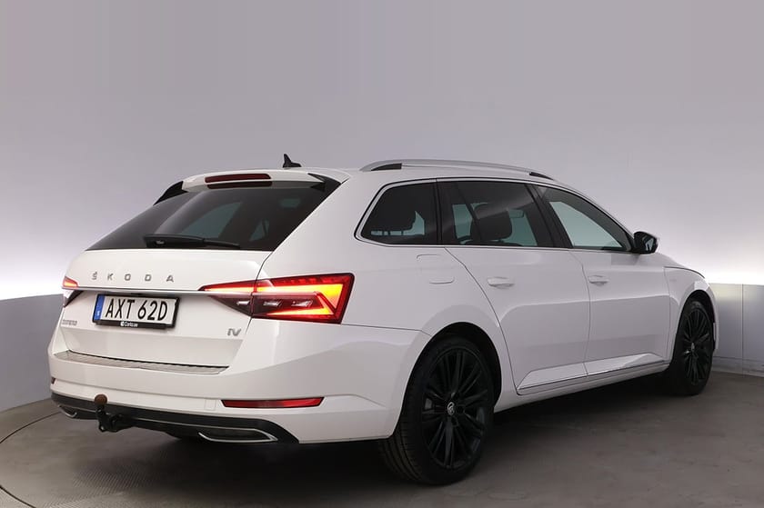 Bild 5 av Škoda Superb iV Kombi Skoda Combi PHEV L&K Business Drag Pano Canton