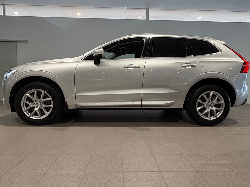 Bild 5 av Volvo XC60 D4 Momentum Advanced SE / Sensorer / Farthållare / Baklucka elmanövrerad /