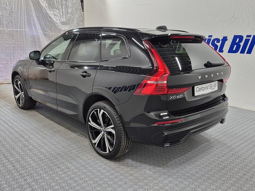 Bild 3 av Volvo XC60 T6 Recharge Plus Dark plug in AWD 350HK 4x4 Panorama Lä
