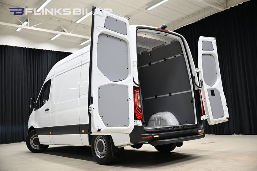 Bild 5 av Mercedes-Benz Sprinter 317 CDI RWD Panel Van 9G 170HK Automat|Drag|Värmare|LED|EnÄgare|Moms