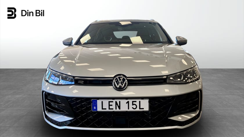 Bild 4 av Volkswagen Passat Variant eHybrid R- Line | E-Hybrid | Drag | Pano | Edition |