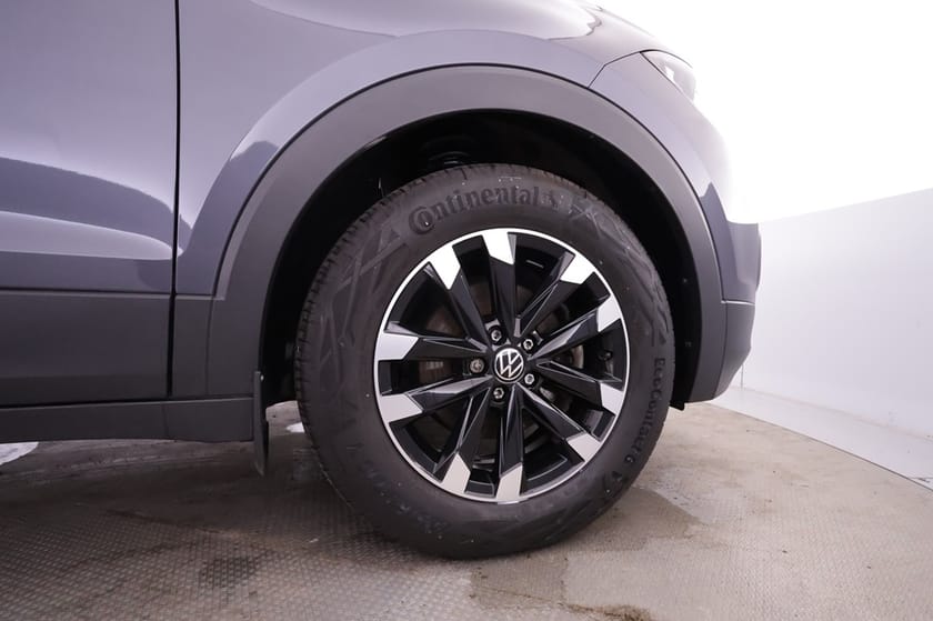 Bild 4 av Volkswagen T-Cross 1.0 TSI 95 HK Döda Vinkel