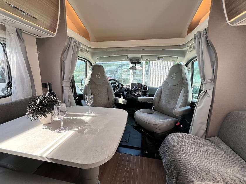 Bild 5 av Fiat Ducato Conversion Chassi Platform Etrusco T7400 SB T7400 SB