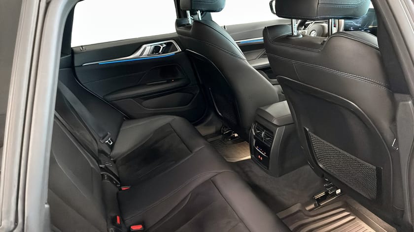 Bild 5 av BMW i4 eDrive40 Gran Coupé M Sport Driving Assist Pro El Stolar 360 Cam Drag