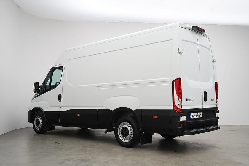 Bild 4 av Iveco Daily 35-140 Van 2.3 JTD Hi-Matic / Moms / Lång