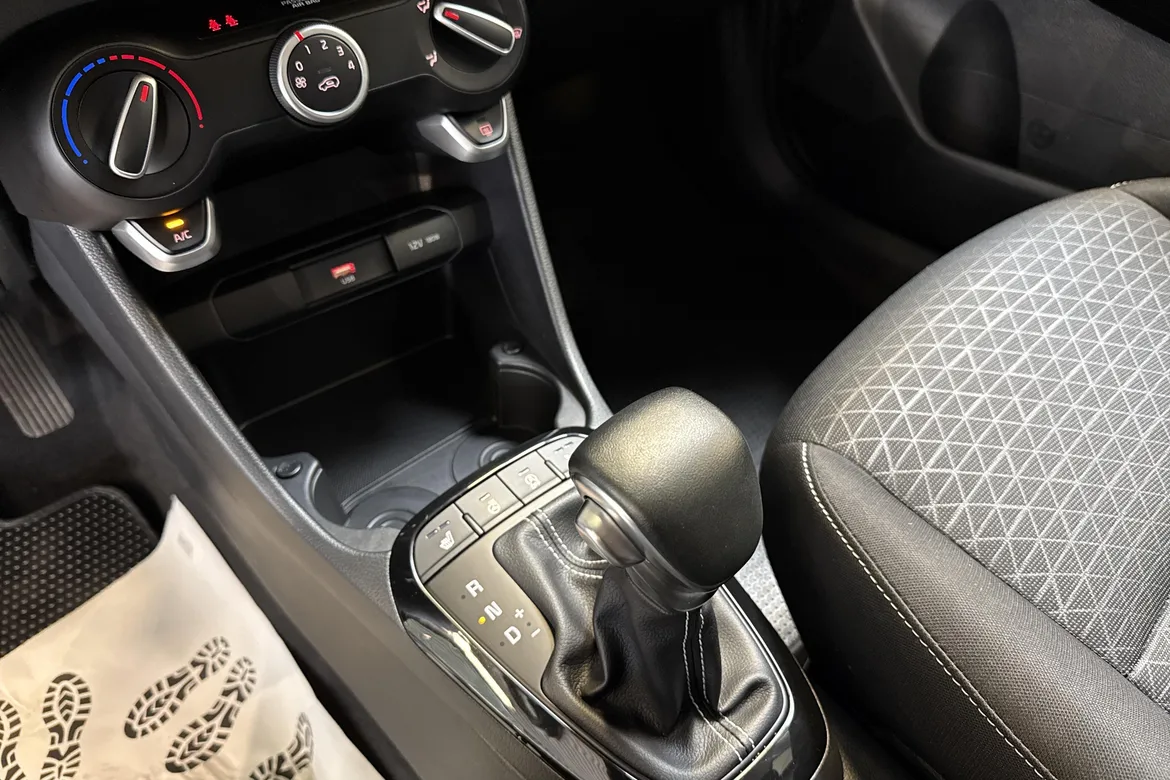 picture of a car