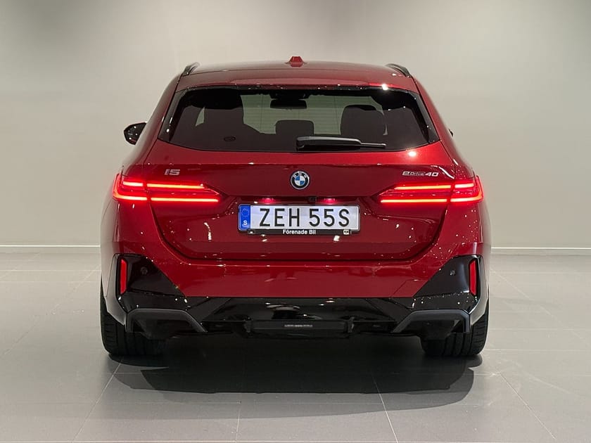 Bild 4 av BMW i5 eDrive40 Touring M Sport Pro Drag H/K Adpt Farth