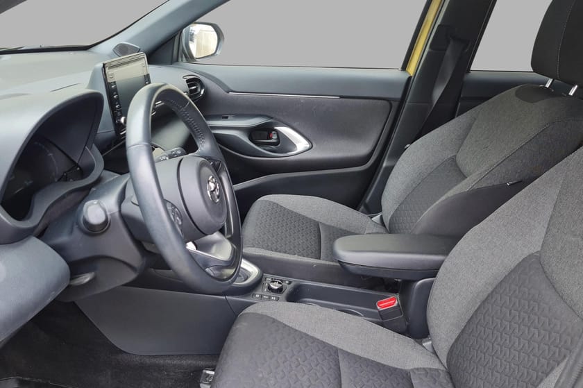 Bilde 4 av Toyota Yaris Cross Hybrid AWD-i Active Tech - LED - Adap. cruise - Kamera