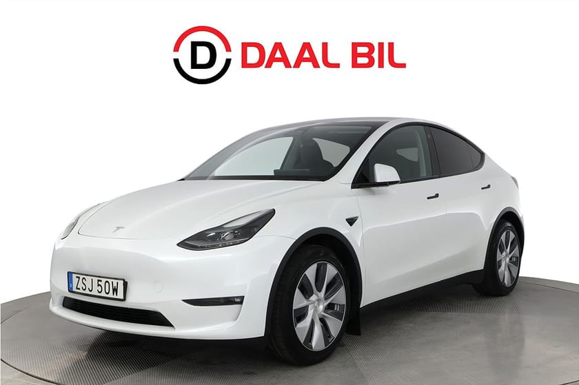 Bild 1 av Tesla Model Y Long Range AWD 514HK PANORAMA DRAG VÄRMARE B-KAMERA NFC