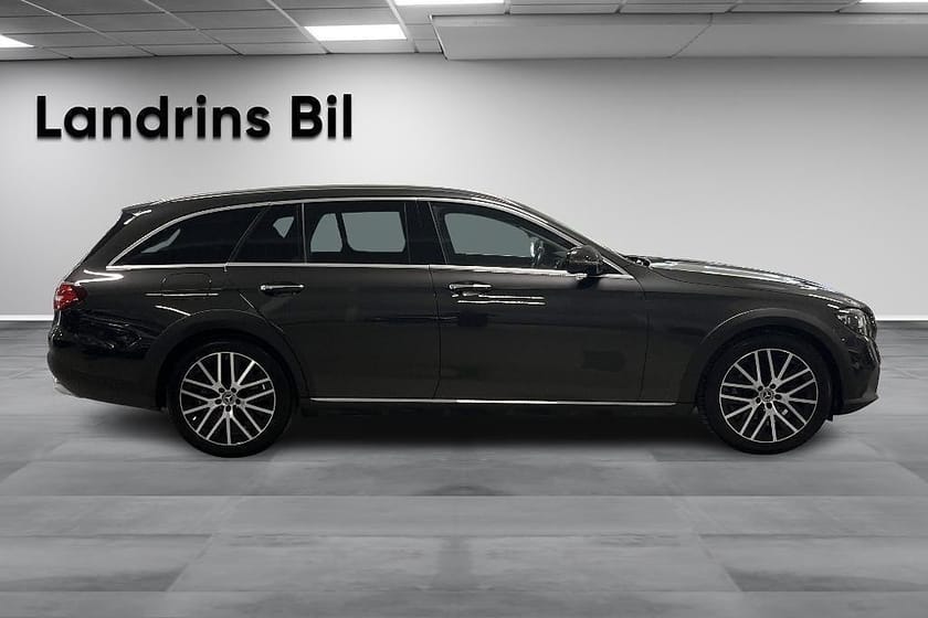 Bild 4 av Mercedes-Benz E 220 d 4MATIC All-Terrain 