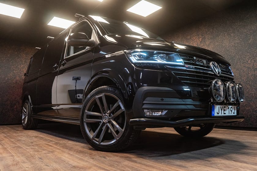Bild 3 av Volkswagen Transporter 2.0 TDI 4M Lång | MOMS | Sweden Rock Edt. | 3355 kr/mån