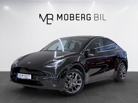 Tesla Model Y Standard Range RWD 299hk Pano Drag B-Kamera