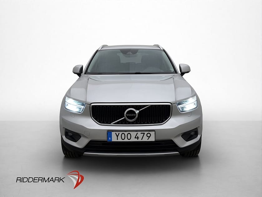 Bild 2 av Volvo XC40 T4 AWD 190hk Momentum VOC Värmare Skinn