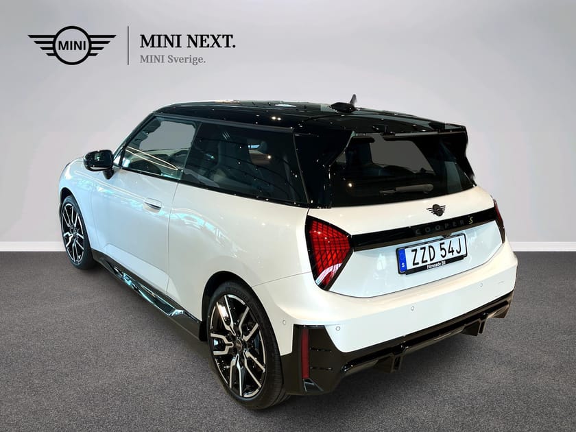 Bild 4 av MINI Cooper SE John Works Trim, Paket S