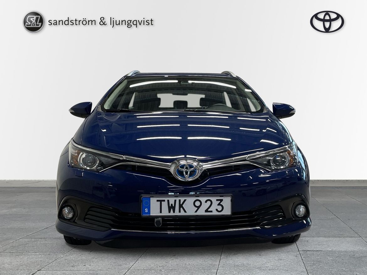 Toyota Auris 2016