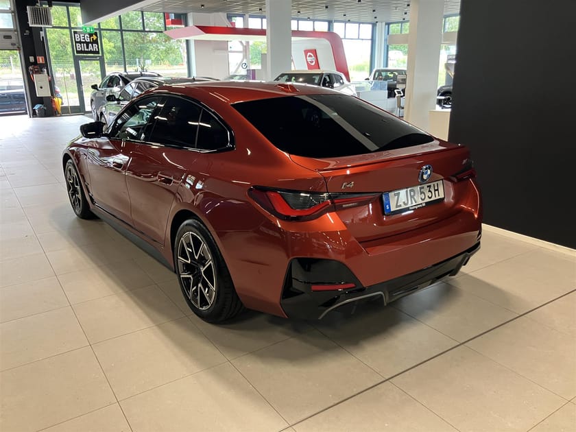 Bild 3 av BMW i4 M50 xDrive Gran Coupé Fully Charged Drag Laserlight Adaptiv Farthållare 360 Kamera Komfortöppning HiFi