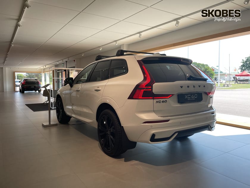 Bild 4 av Volvo XC60 T6 Plus Black Nordic Edition