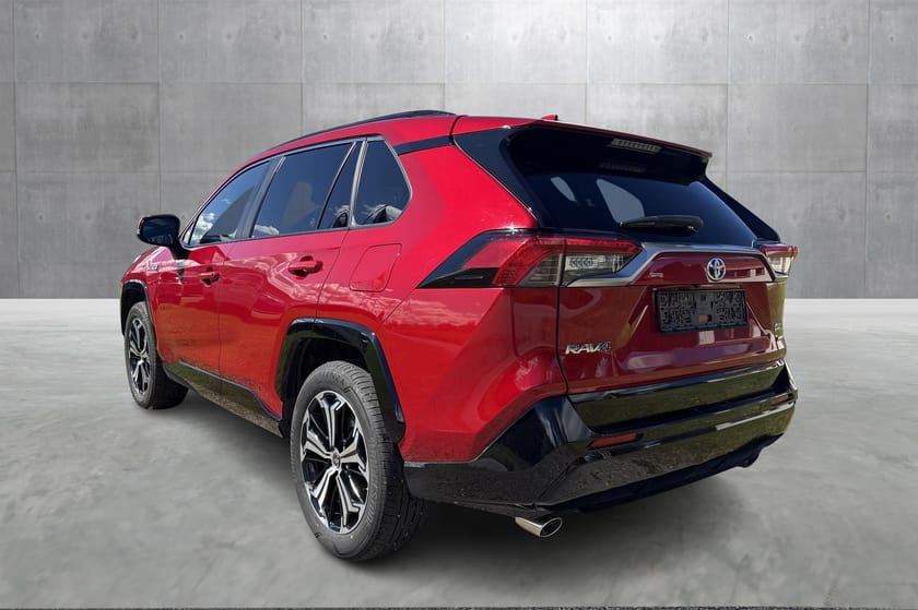 Bilde 2 av Toyota RAV4 Plug-in Hybrid Style Panorama&JBL I En eier