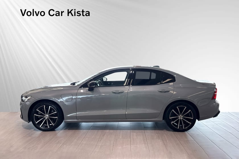 Bild 3 av Volvo S60 Recharge T6 II Plus Dark Läder Drag B-Kam