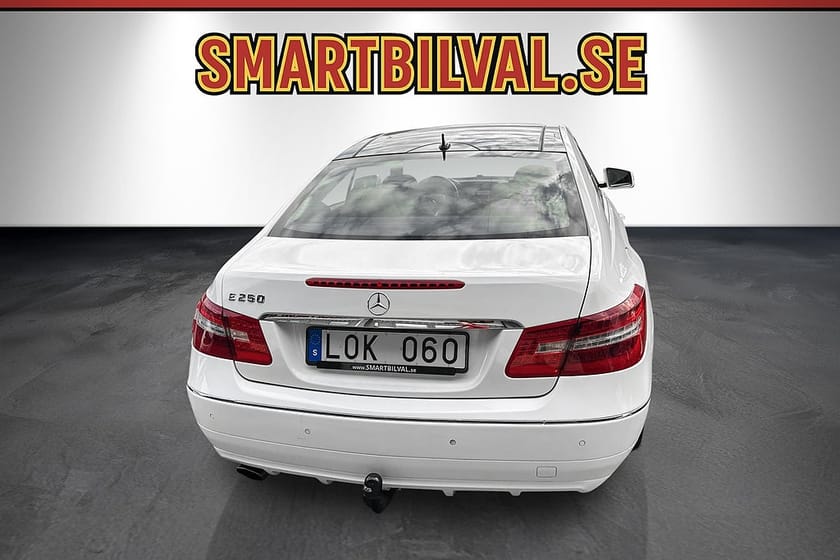 Bild 5 av Mercedes-Benz E 250 Coupé BE BlueEFFICIENCY Skinn Drag Panorama