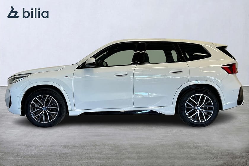 Bild 4 av BMW iX1 xDrive30 xDrive30/ M Sport Edition / Dragkrok / Backkamera