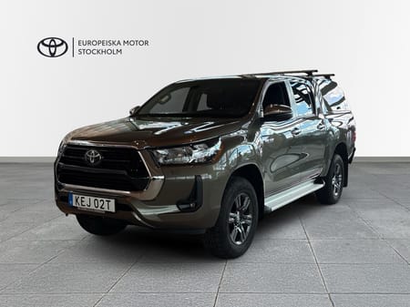 Toyota Hilux Dubbelhytt 2,8 AWD D-CAB Hero Vinterhjul / Moms