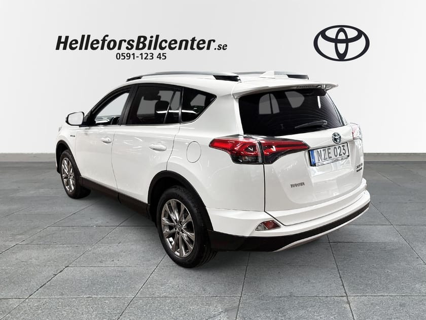 Bild 2 av Toyota RAV4 Hybrid 200hk AWD-i Executiv Webasto Skinn 360kamera