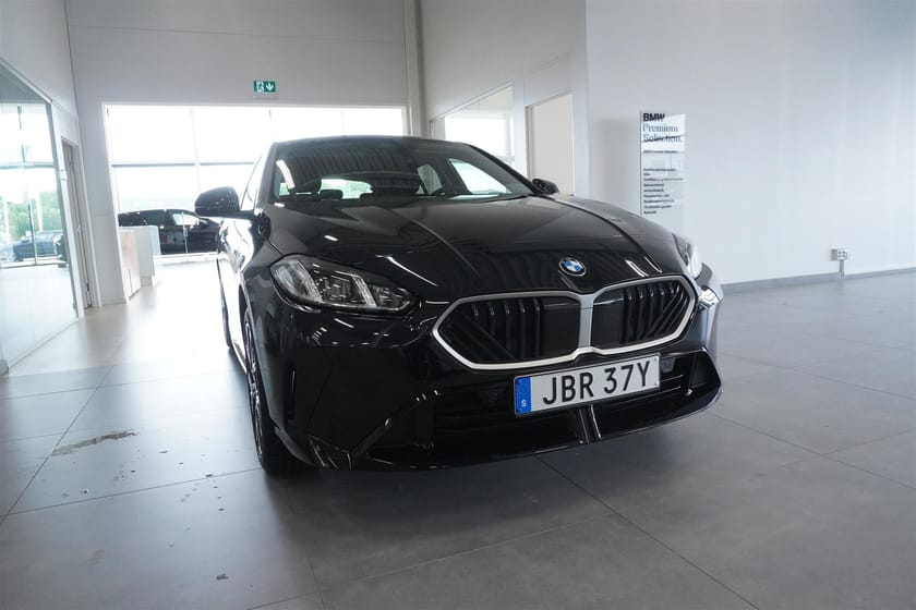 Bild 5 av BMW 120 M Sport Design Navigation Rattvärme