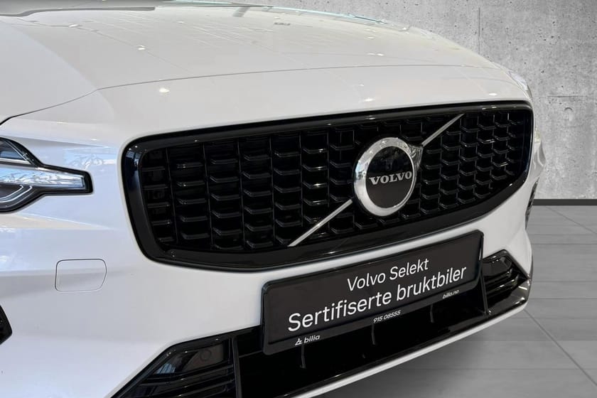 Bilde 3 av Volvo V60 T6II 350Hk Dark Plus, P.Varmer, Harman/Kardon, Kamera
