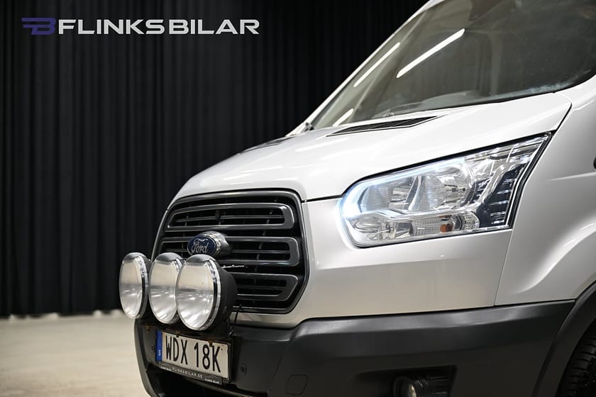 Bild 2 av Ford Transit 350 Crew Van 170HK Dubbelhytt|5-Sits|Drag|Värmare|Moms