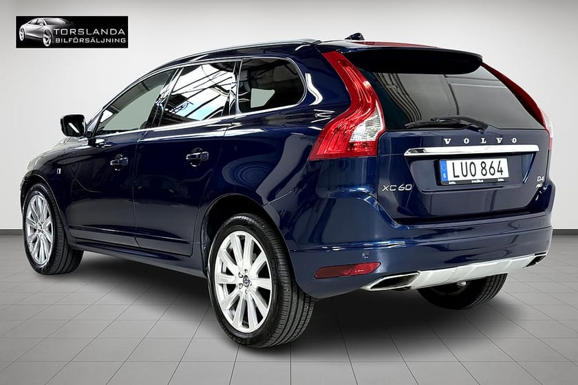 Bild 3 av Volvo XC60 D4 AWD 190 Auto Ocean Race Panorama GPS