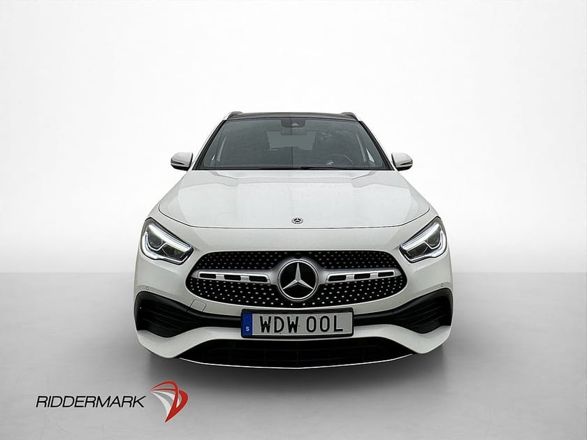 Bild 3 av Mercedes-Benz GLA 200 163hk AMG Line Pano Wide Värmare