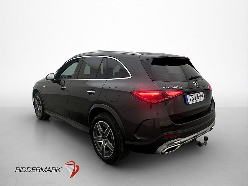 Bild 5 av Mercedes-Benz GLC 300 d e 4MATIC 300de AMG Pano Burmester 360° Drag