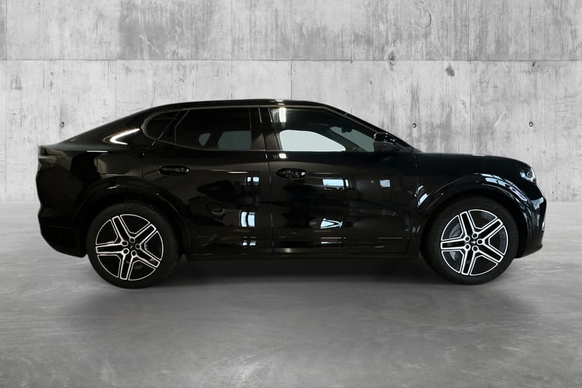 Bilde 4 av Ford Capri EV Extended Range AWD AWD/LR/360/HUD/H.FESTE/EL.BAKLUKE/ACC/NAVI