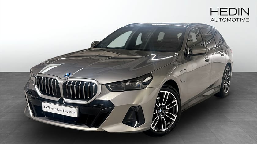 Bild 1 av BMW 530e xDrive Touring M-sport Dragkrok H/K ljudsystem