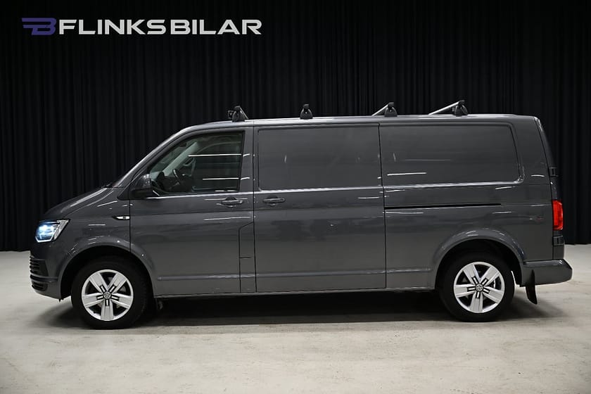 Bild 2 av Volkswagen Transporter 4Motion DSG 150HK L2|Nedlackad|LED|Dubbeldörr|EnÄgare