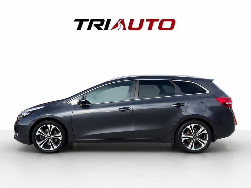Bild 3 av Kia cee'd_sw 1.6 GDI 1 ägare GT-Line Kamera Nyservad