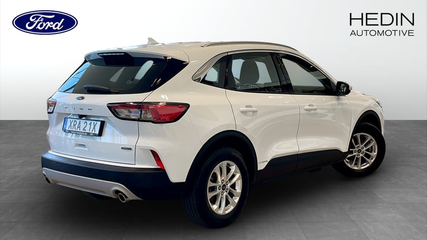 Bild 2 av Ford Kuga Plug-In Hybrid Titanium 2.5 225HK Vinterpaket