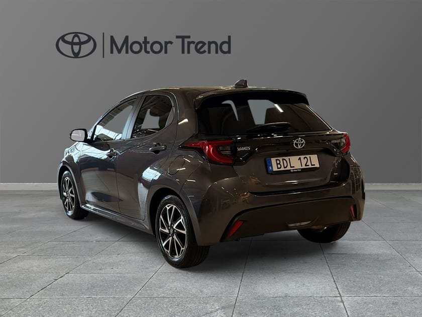 Bild 2 av Toyota Yaris Hybrid 1,5 5D ACTIVE PLUS VINTERHJUL