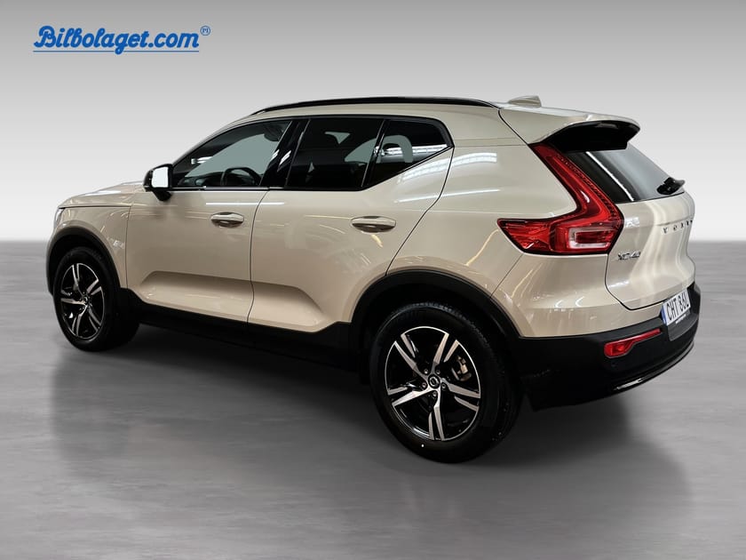 Bild 3 av Volvo XC40 B4 FWD Bensin Plus Dark
