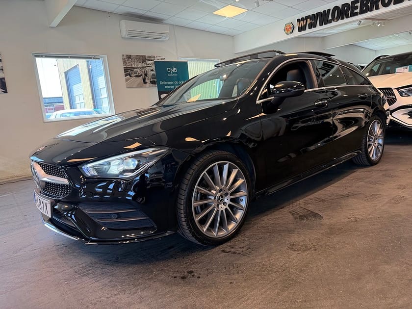 Bild 2 av Mercedes-Benz CLA 250 e Shooting Brake AMG Pano Drag Gps Värmare Ambient