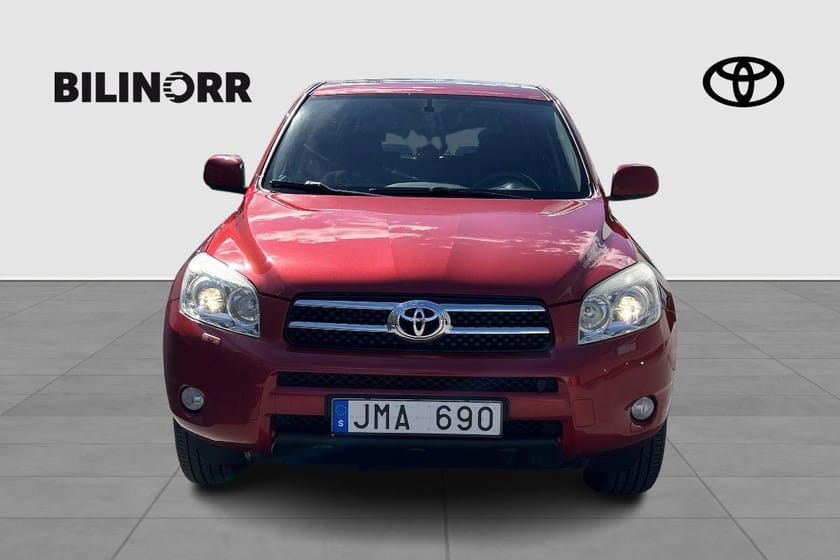 Bild 2 av Toyota RAV4 2.0 5-D CROSS 4X4 Manuell Kamkedja Drag